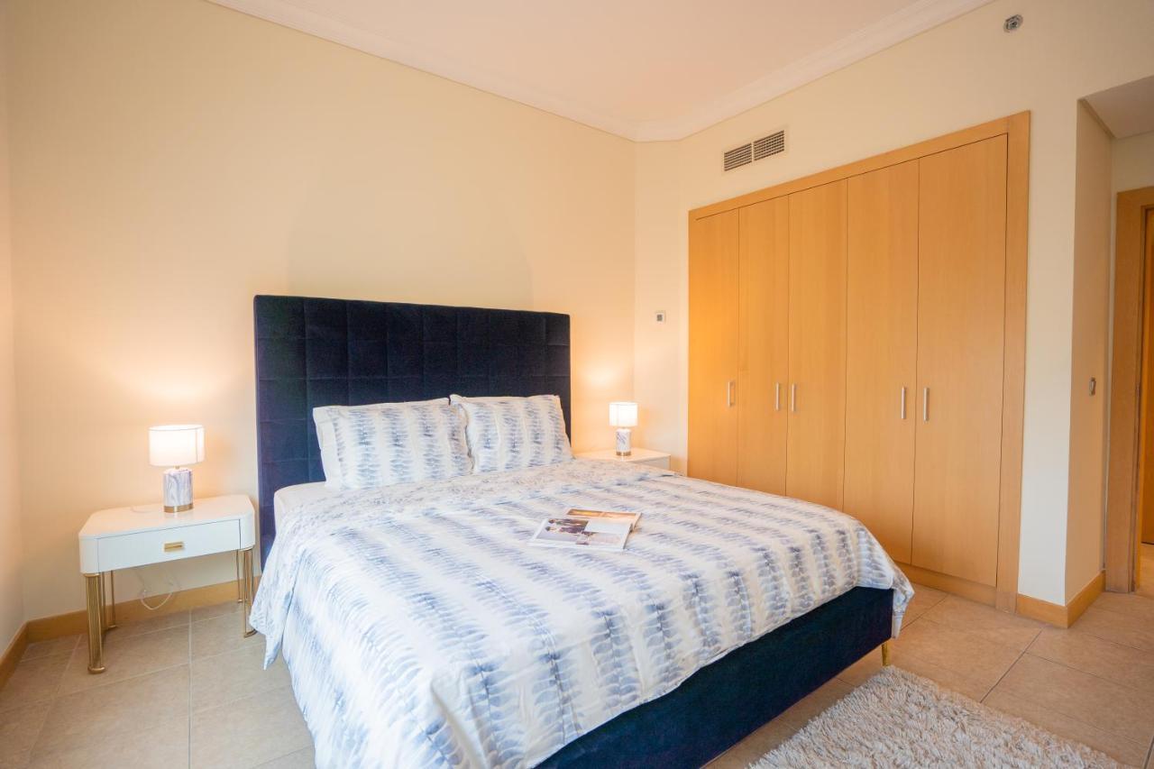 The Palm Luxury 4-Br Beach Club Access Dubai