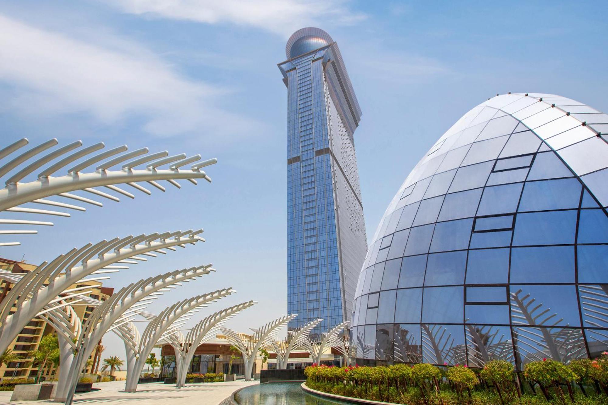 Апартаменти The Palm Luxury 4-Br Beach Club Access Dubai